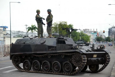 El Gobierno recupera el control de las cárceles en Ecuador