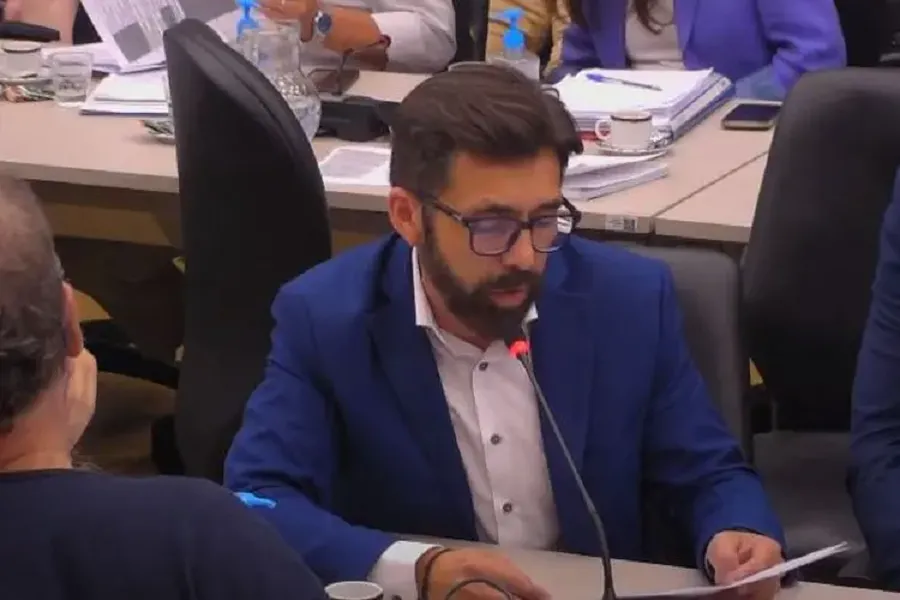 WALTER PAVÓN