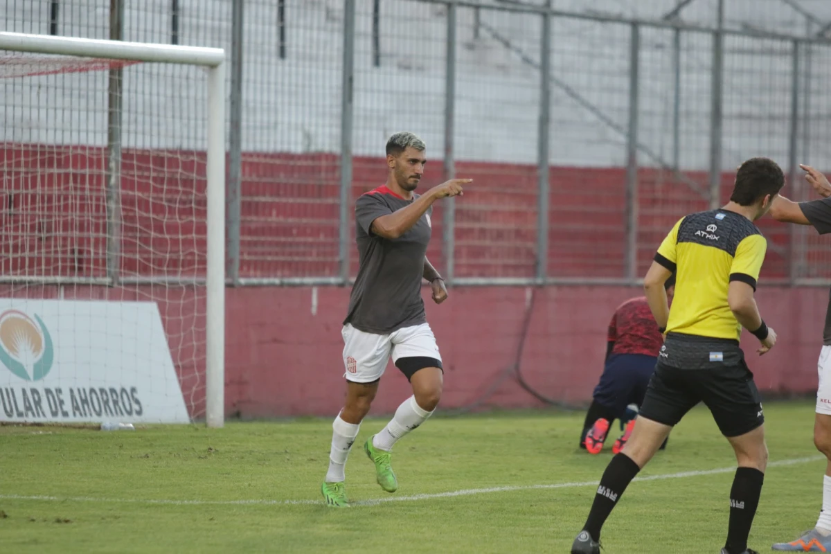 Iván Zafarana fue el autor de uno de los tantos en la victoria por 2-0.