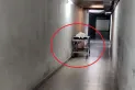 El video de una camilla fantasma en un hospital se volvió viral