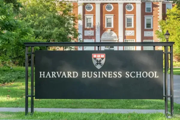 Conocé los siete cursos gratuitos de Harvard para ganar en dólares