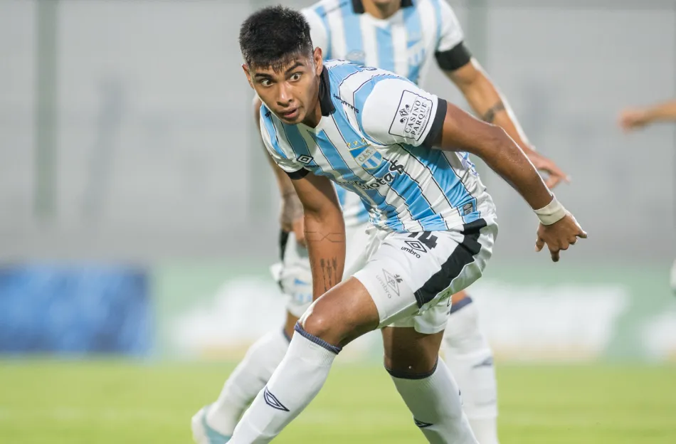 Un 11 que empieza a perfilarse para el debut de Atlético Tucumán