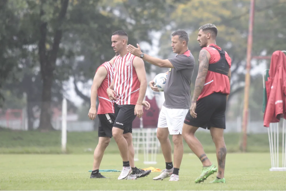 San Martín se prepara para enfrentar a Mitre de Santiago del Estero.