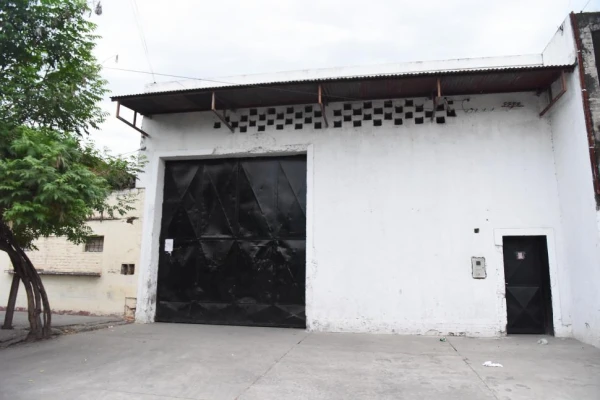 Buscan a los responsables de la venta ilegal de mercadería del Estado