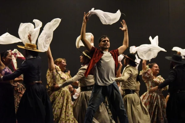 Festival de Cosquín: Tucumán hace gala de “Mi modo de alumbrar”