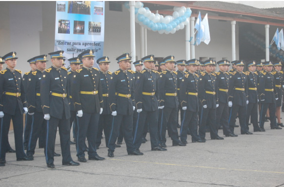 Aplazo masivo en la Escuela de Policía: sólo aprobaron 12 aspirantes, sobre 5.400