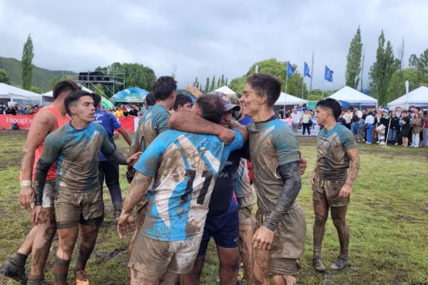 Aguará Guazú quiere llevarse otra copa del Seven de Tafí