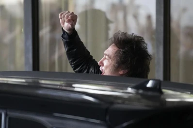 En medio de dudas sobre el dictamen, Milei no cede