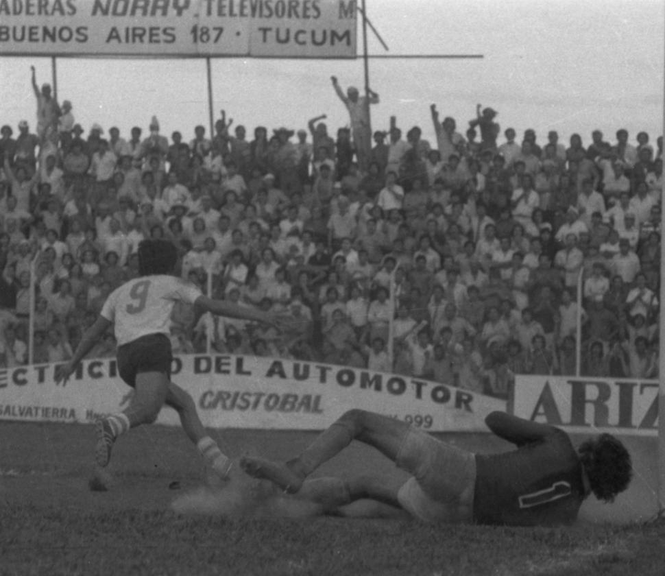 FESTEJO. “Bocha” González fue uno de los autores de los goles de la jornada.