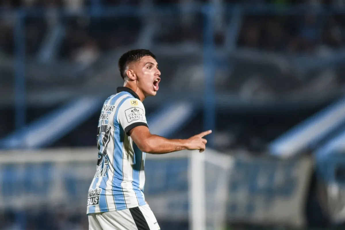 SE FESTEJÓ CON TODO. Sobre el cierre del partido, Mateo Coronel marcó la igualdad para Atlético Tucumán contra Rosario Central. LA GACETA/ Foto de Juan Pablo Sánchez Noli.