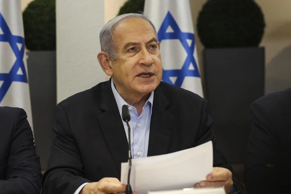 NETANYAHU. Soporta la presión pública por la liberación de los detenidos.