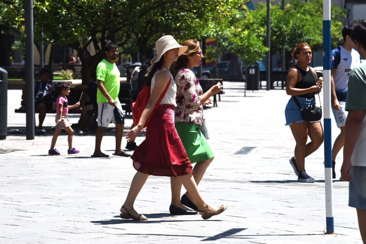 MUCHO CALOR. Se espera que el sol se haga sentir en Tucumán. LA GACETA/FOTO DE ANALÍA JARAMILLO 