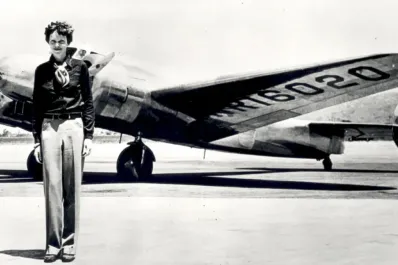 ¿Encontraron el avión de Amelia Earhart?: uno de los grandes misterios de la historia de la aviación podría estar resuelto