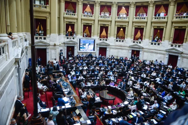 Ley ómnibus: Diputados pasó a un cuarto intermedio y retomará el debate mañana al mediodía