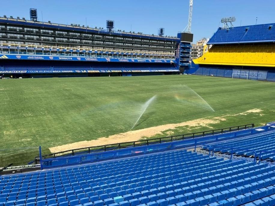 AHORA. El campo de juego mejoró considerablemente en las últimas horas.