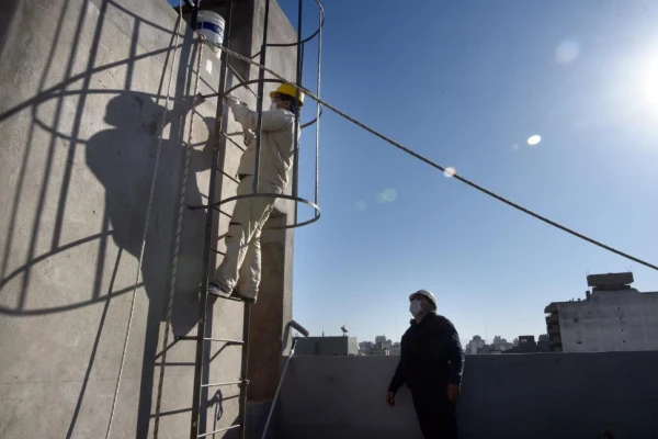 Parate en la obra pública: unos 3.000 obreros se quedan sin trabajo en Tucumán