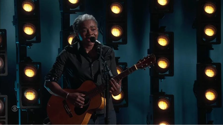 Tracy Chapman fue ovacionada en los Grammy. Twitter