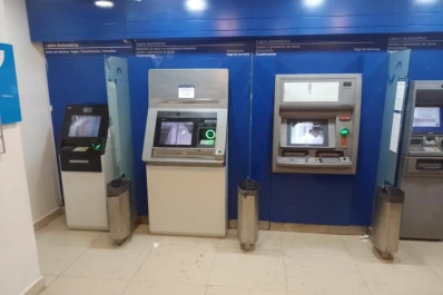 Detienen a ex policía por dañar cajeros en Bella Vista