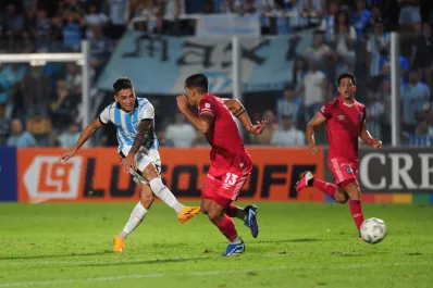 Atlético Tucumán: la gran deuda está en el arco del frente