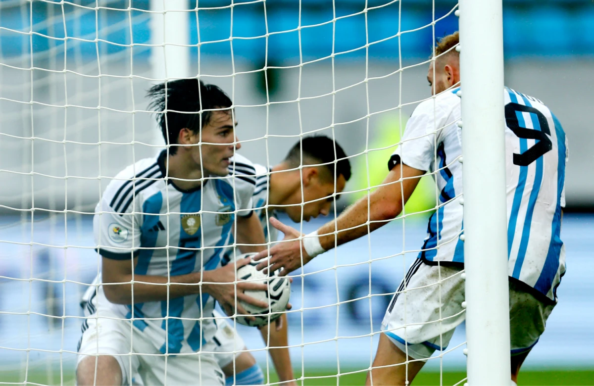 AGÓNICO. Federico Redondo marcó el gol del empate. 