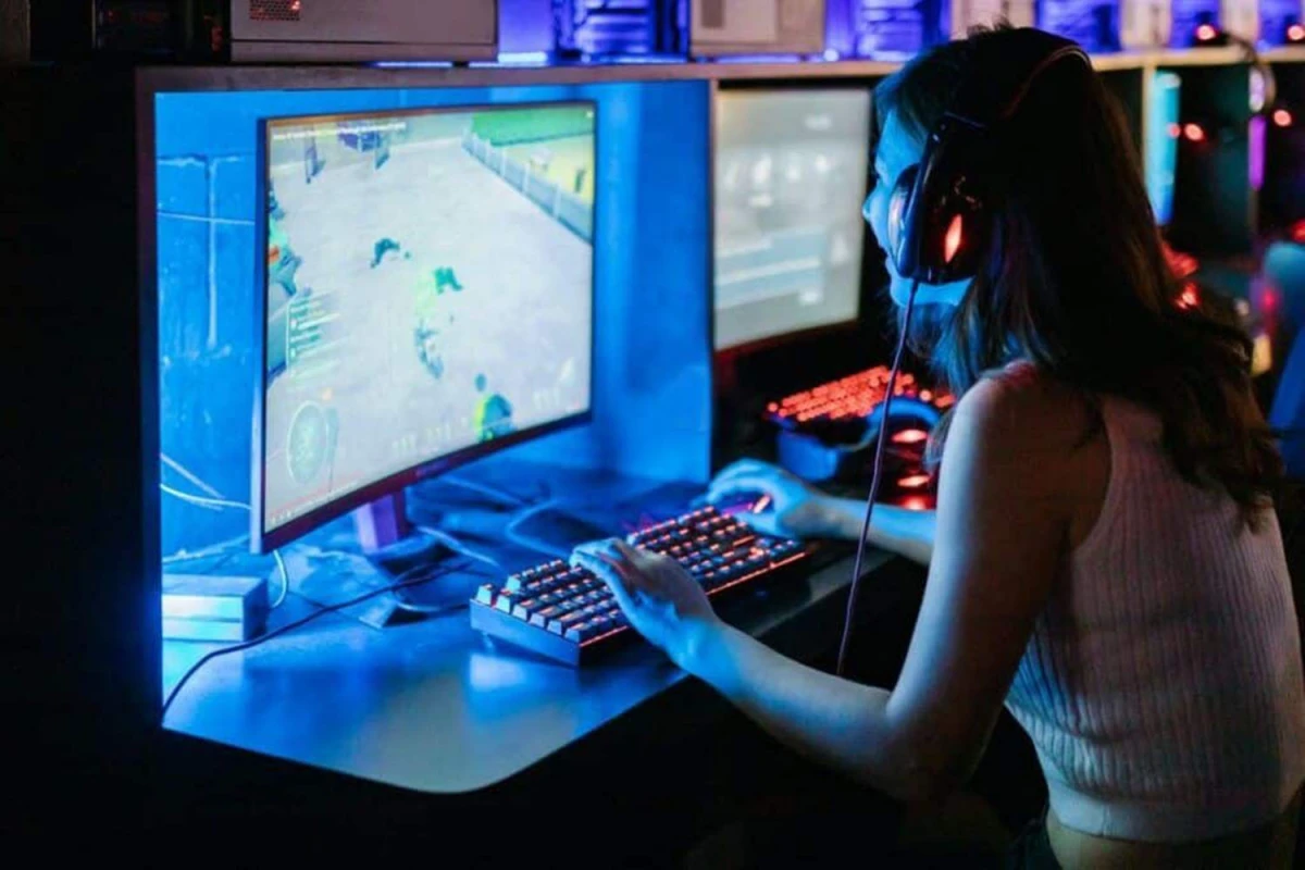 Programan, diseñan videojuegos y rompen barreras