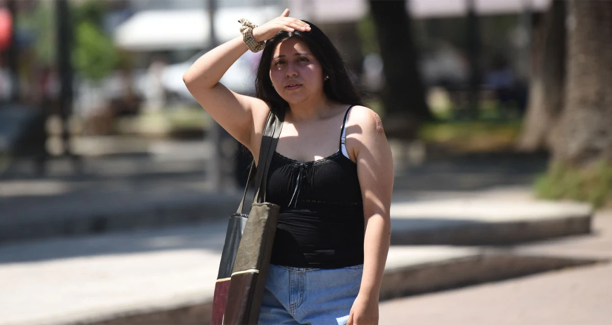 ALTAS TEMPERATURAS. Desde hace más de dos semanas que Tucumán mantiene máximas que superan los 30 °C.