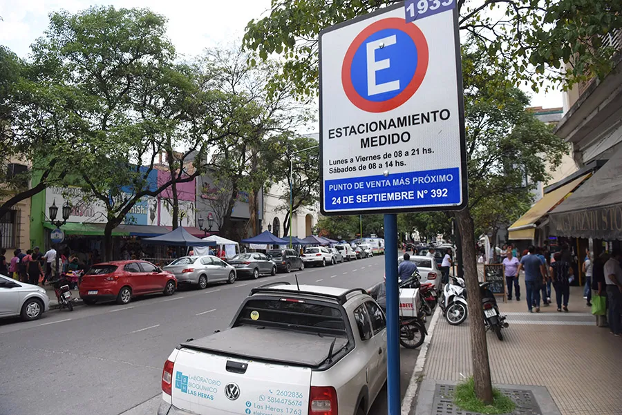 Cartas de lectores: estacionamiento pago