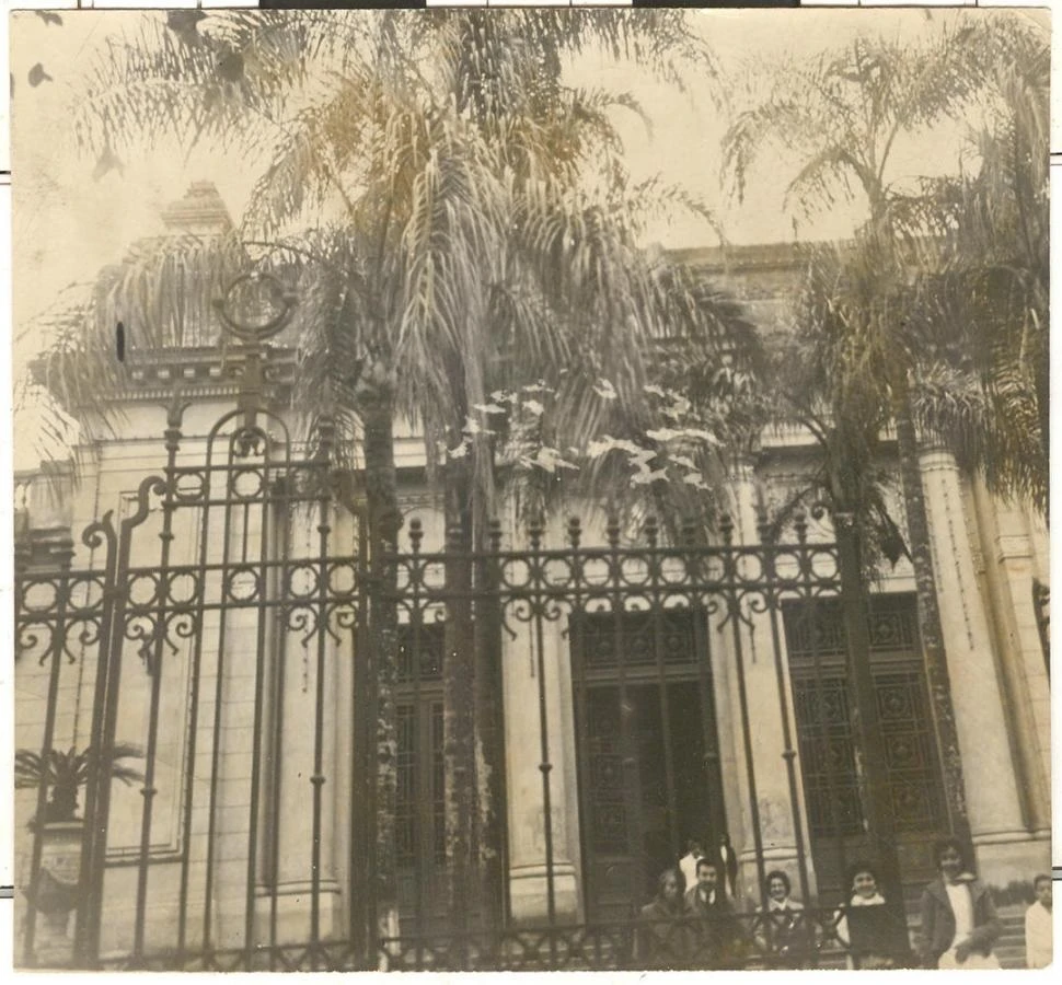 Cartas de lectores: las verjas del Nacional