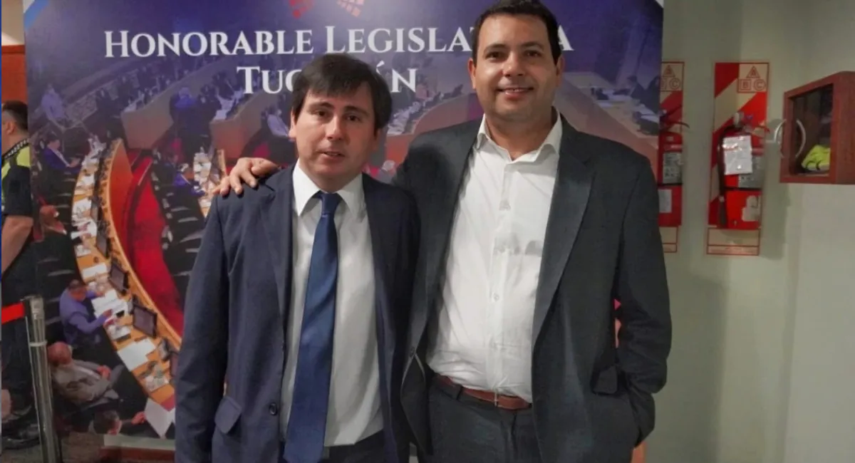 LIBRES DEL SUR.- Ernesto Gómez Rossi, legislador provincial, junto al concejal Gastón Gómez.