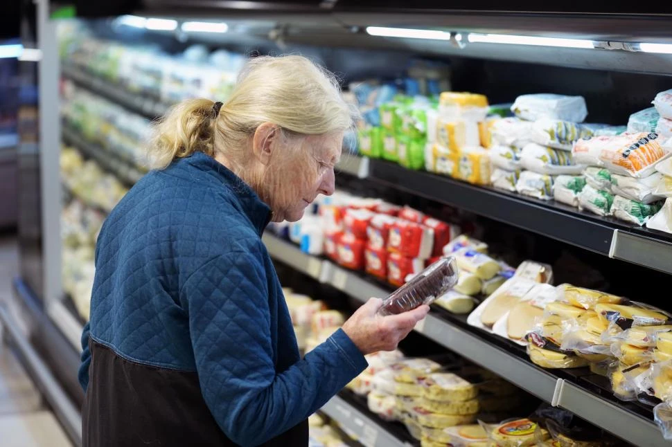 POR RUBRO. La división con mayor incidencia en todas las regiones fue Alimentos y bebidas no alcohólicas, que tuvo alzas promedio del 20,4% a nivel país.