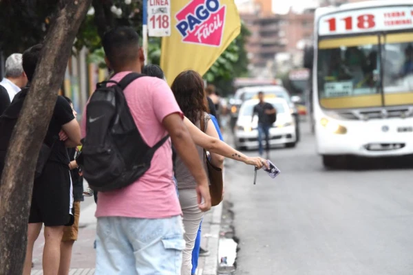 Carlos Arnedo: Los empresarios del transporte creen que es su derecho recibir plata del Estado