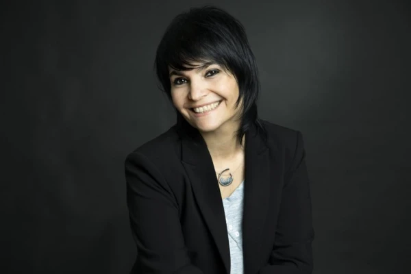 “Decir la herida”: poesía que pone en palabras el dolor