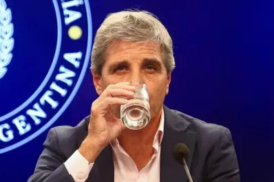 Caputo dijo que se fijará el nuevo salario mínimo y estimó que la inflación de febrero estará cerca del 10%