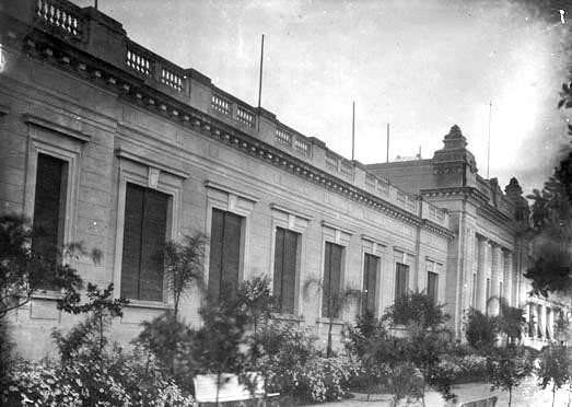 Cartas de lectores: fotografías del Colegio Nacional