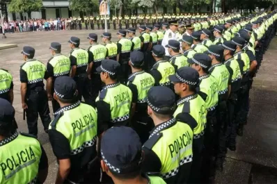 Encuesta: ¿La Policía debería poder usar gas pimienta o pistolas eléctricas en ciertas situaciones?