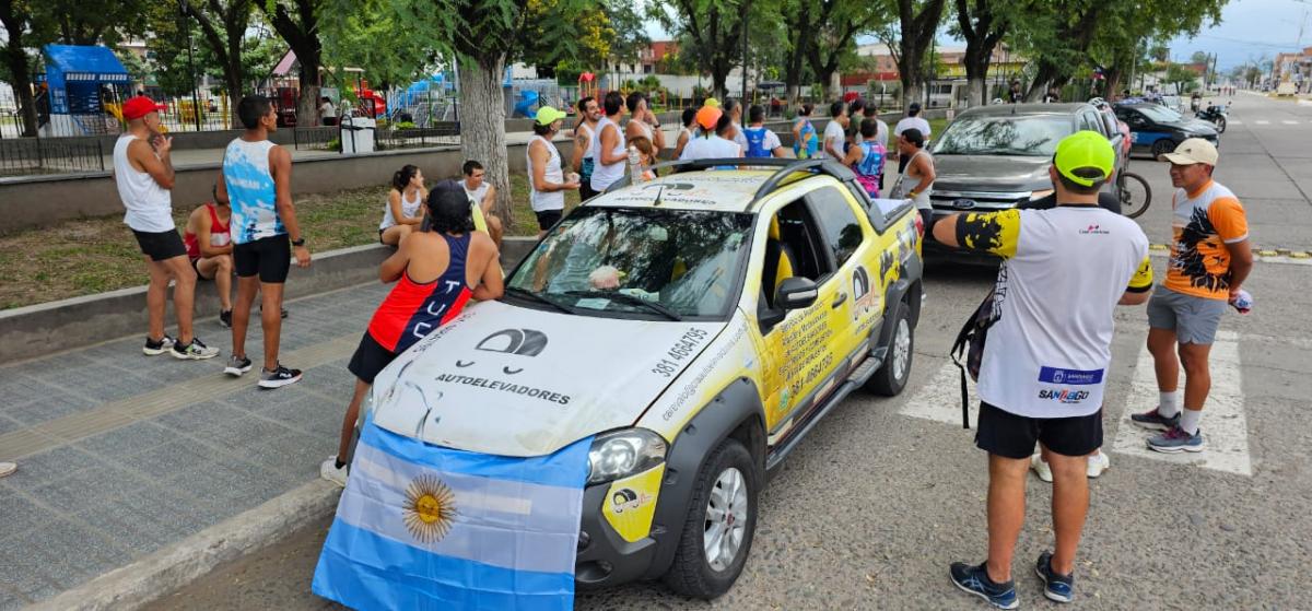 Los atletas corrieron por la educación, pero todavía falta para que el inicio de clases sea pleno