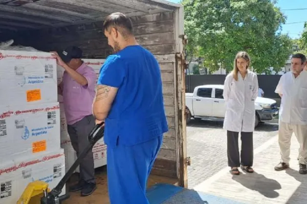 Tucumán recibió la primera partida de vacunas contra el Virus Sincitial Respiratorio