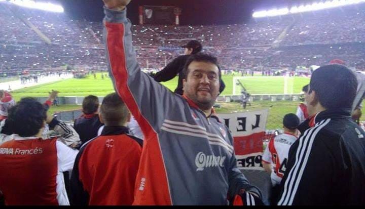 SIEMPRE ESTÁ. Carlos Romano es el presidente de la Filial de River en Famaillá.