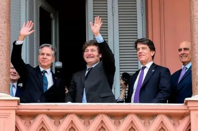 Tras la reunión con Milei, Blinken respaldó el plan de estabilización y se refirió a la dolarización