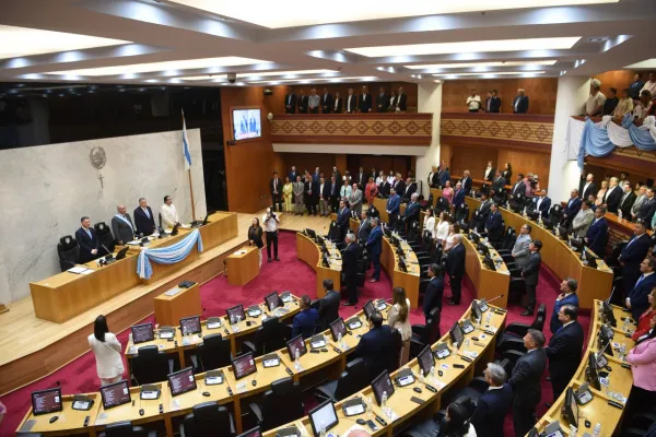 Chau vacaciones, hola discursos