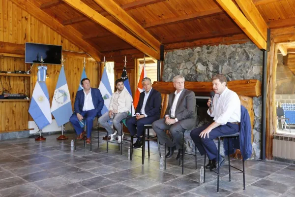 Escala el conflicto: gobernadores patagónicos evalúan suspender la producción de petróleo