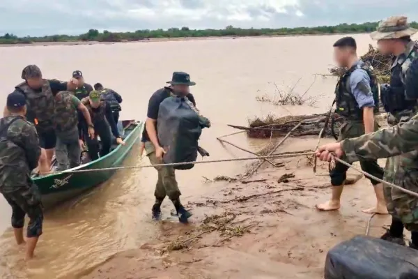 Intentaron cruzar el río Bermejo con más de 49 kilos de marihuana