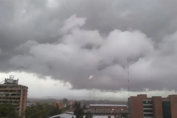 El cielo seguirá nublado, subirá la temperatura y las lluvias volverían por la noche