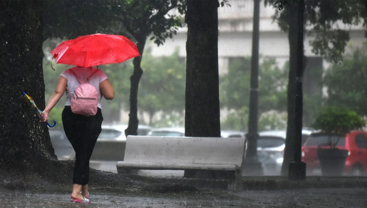 A PREPARARSE. El pronóstico del SMN anuncia lluvias a partir de la siesta.