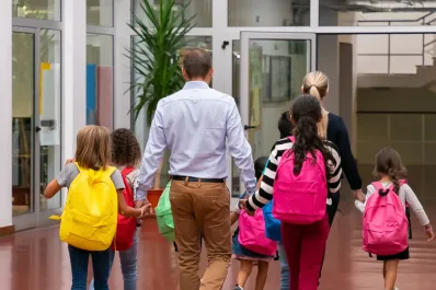 Ayuda Escolar Anual: desde qué edad de los niños se puede cobrar el beneficio