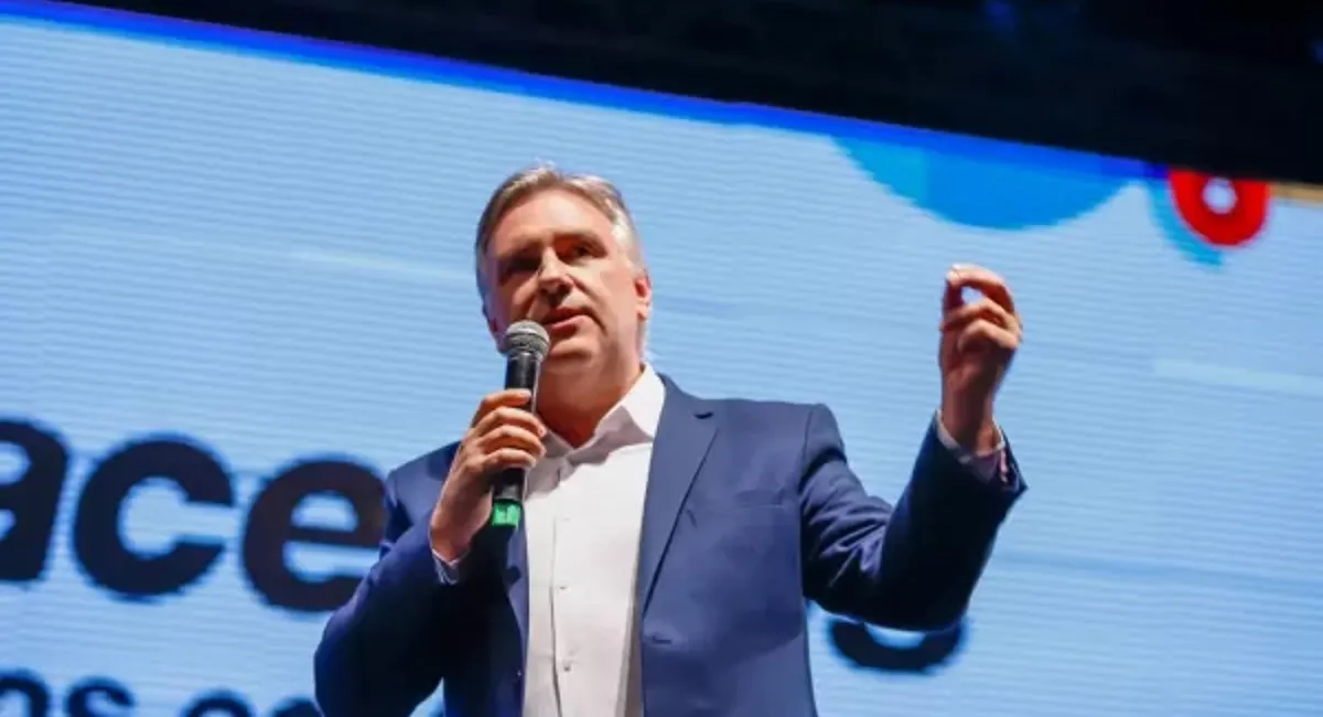 Llaryora dijo que la baja de inflación sin contención social implicará recesión