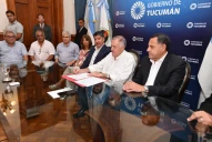 Paritarias en Tucumán: los docentes aceptaron  la propuesta del Gobierno y las clases comienzan el lunes