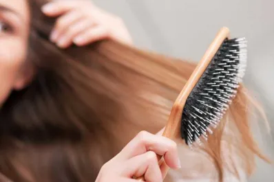 Caída del cabello en mujeres: seis motivos que la provocan y cómo prevenirla
