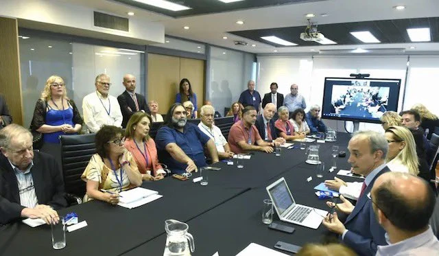 FOJA CERO. Los dirigentes de los gremios docentes y los representantes del Gobierno nacional no alcanzaron un acuerdo en la reunión del martes.