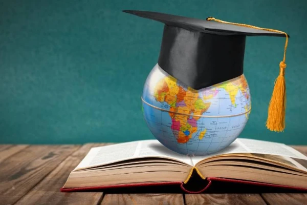 Cinco becas con viajes al exterior para argentinos